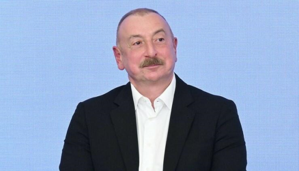 İlham Əliyev Zelenskini təbrik edib